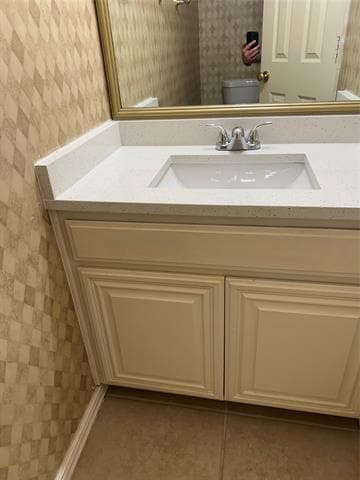 Building Photo - 2400 Southlake Ct