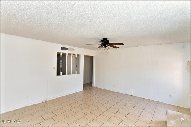 Building Photo - 3565 Breckenridge Dr