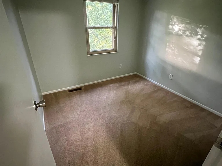 Building Photo - 5629 Longbow Ln