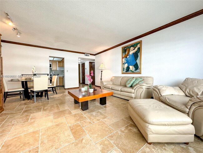 Building Photo - 4010 Galt Ocean Dr