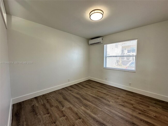 Building Photo - 2309 Madison St