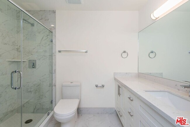 Building Photo - 1237 S Holt Ave