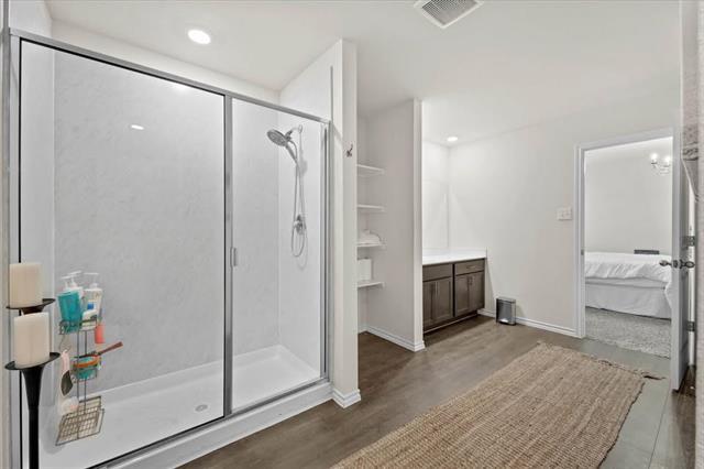 Building Photo - 287 Thoroughbred St