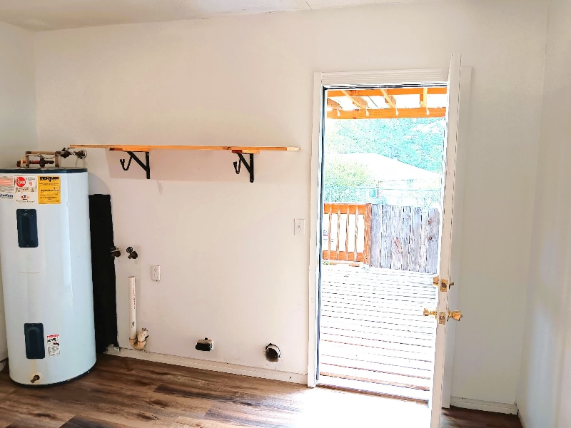 Building Photo - 252 Sanders Rd