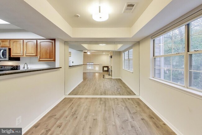 Building Photo - 5801 Inman Park Cir