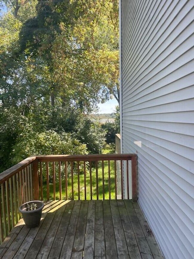 Building Photo - 5808 Outer Dr