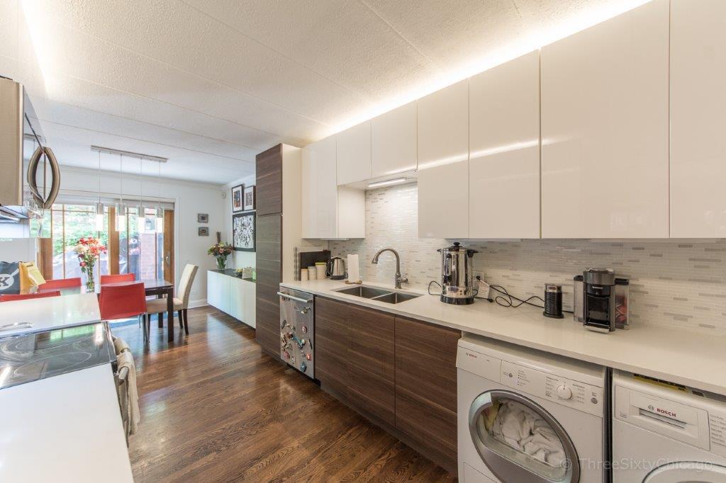 Building Photo - 1153 S Plymouth Ct