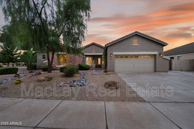 Building Photo - 527 E Tonto Dr