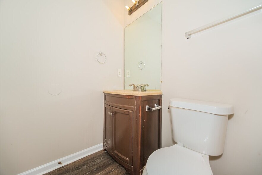 Building Photo - 239 Northbridge Dr