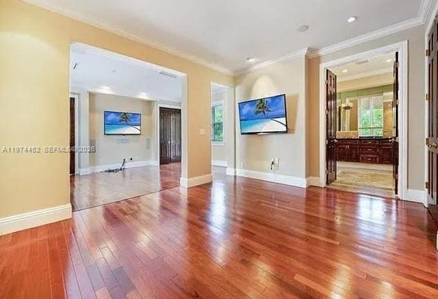 Building Photo - 3733 Solana Rd