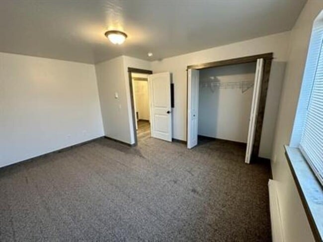 Building Photo - 59 Dunbar Ave