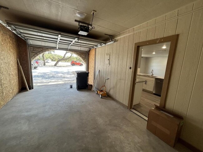 Building Photo - 1130 W State Highway 29
