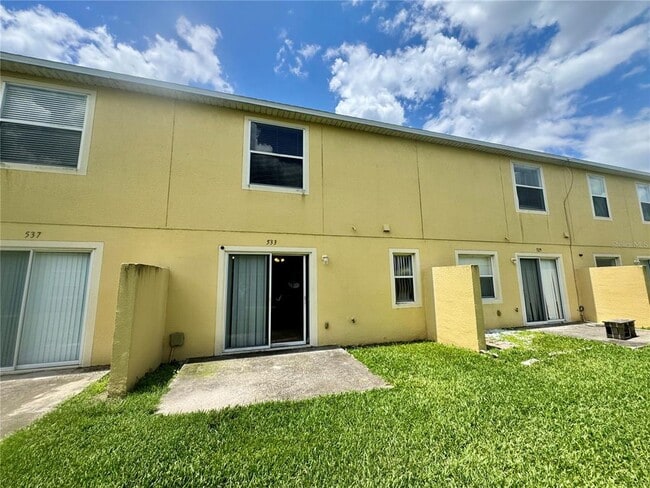 Building Photo - 533 Cresting Oak Cir