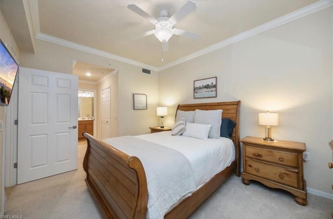 Building Photo - 9731 Acqua Ct