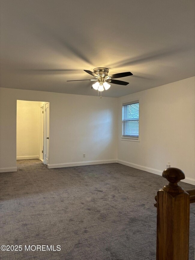 Building Photo - 169 Manor Dr