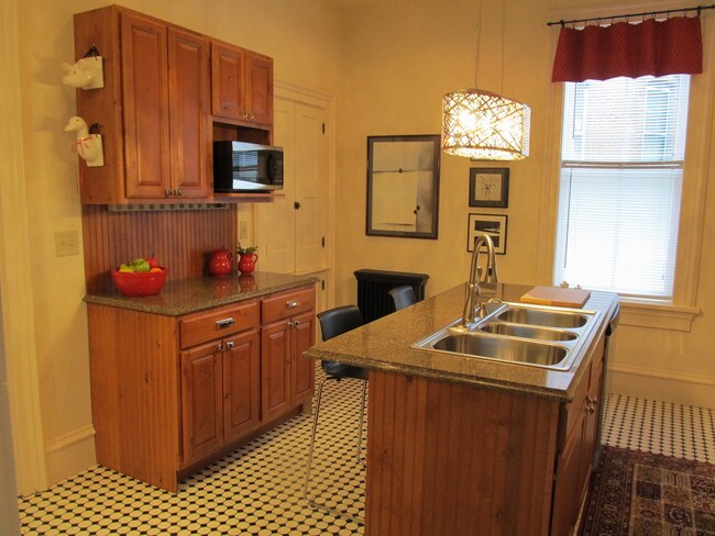 Kitchen - 301 W 2nd St