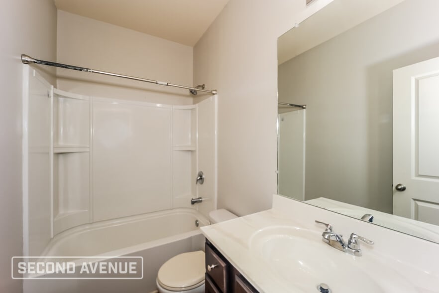 Building Photo - 4080 Clay Ct SE