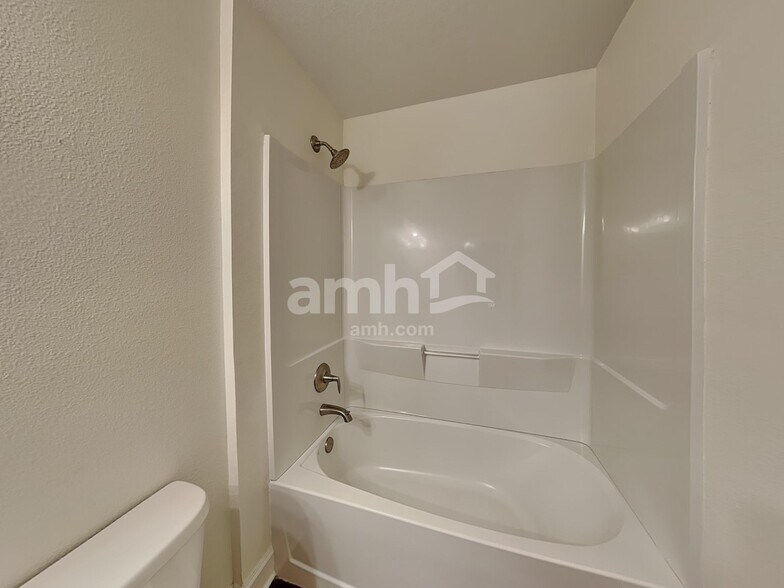 Building Photo - 4343 Reisswood Loop