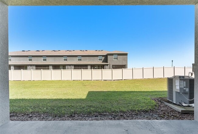Building Photo - 33105 Major Oak Dr