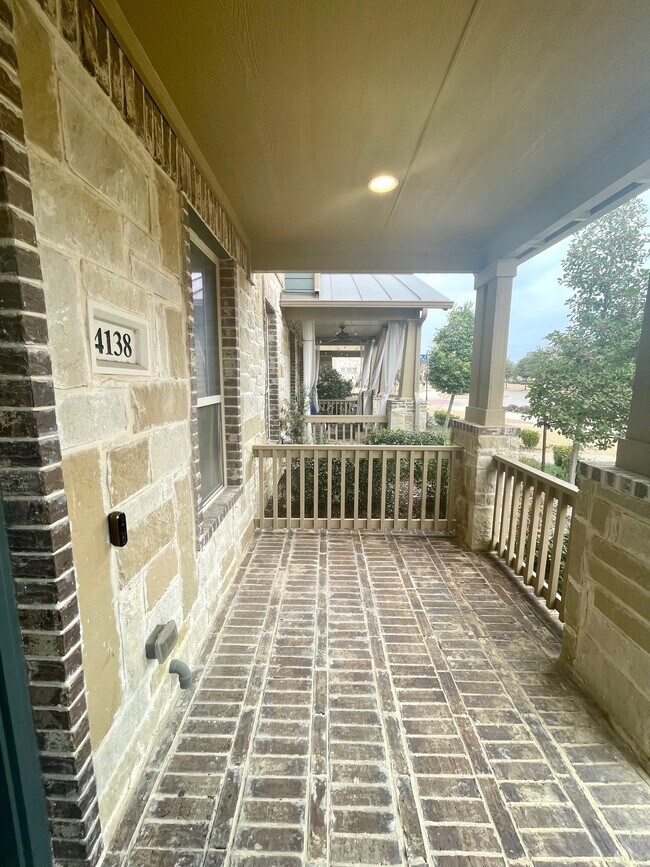 Building Photo - 4138 Cascade Sky Dr