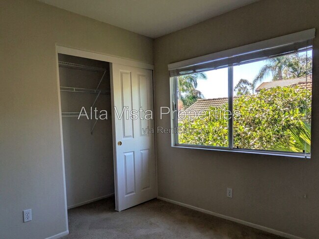 Building Photo - 13620 Essence Rd