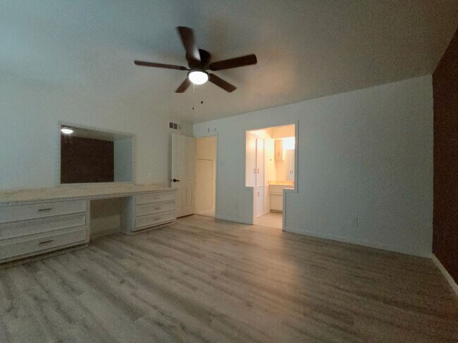 Building Photo - PRE-LEASING FOR SUMMER - Charming 4 Bedroom in the Heart of Lubbock