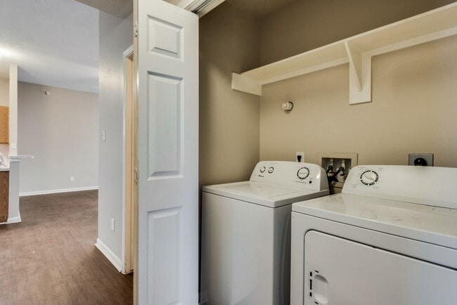 Building Photo - 8342 Fuqua Gardens Dr