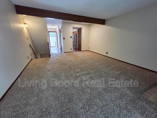 Building Photo - 2335 Southwood Pl