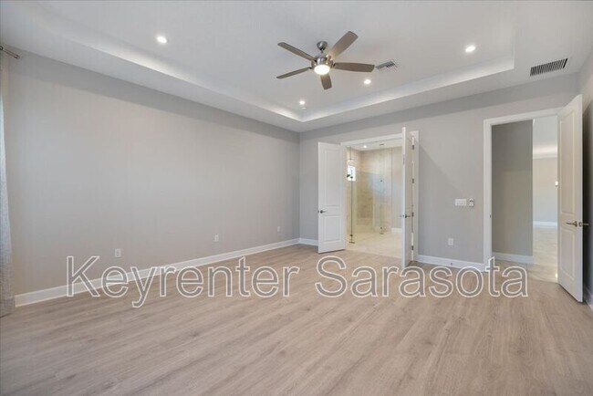 Building Photo - 11140 Wicker Park Pl