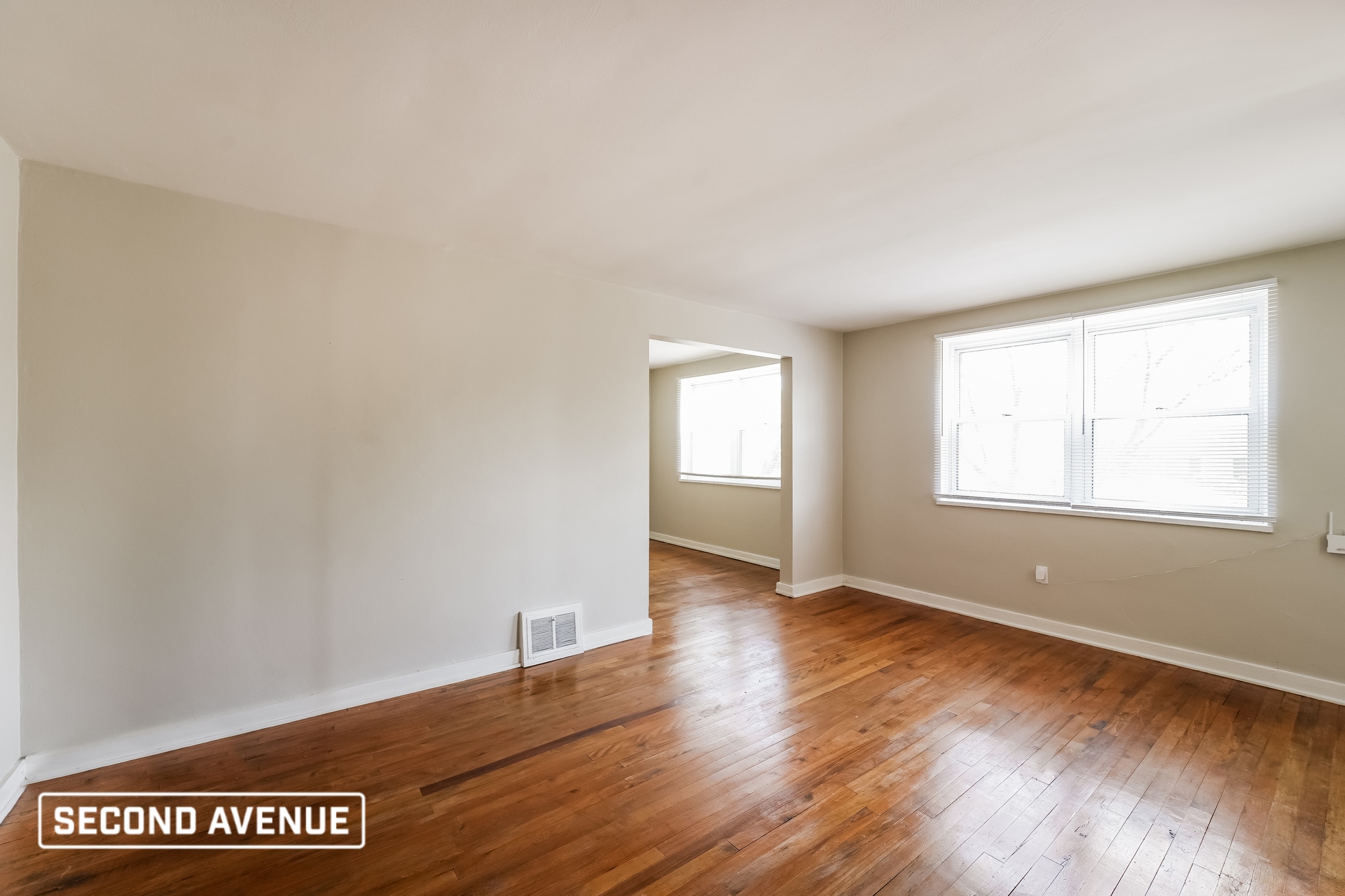 Building Photo - 43 Glenview Ave