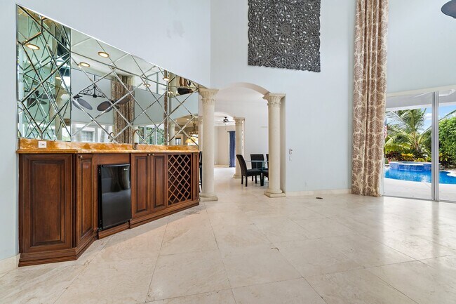 Building Photo - 702 Maritime Way