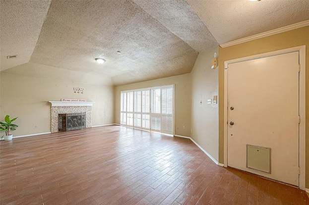 Building Photo - 14947 Heritage Wood Dr