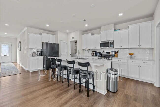 Building Photo - 18045 Stark Wy