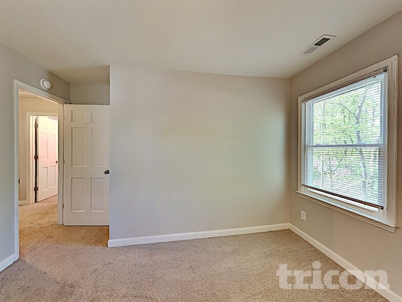 Building Photo - 2211 Cannonade Ct