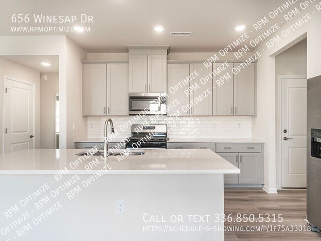 Building Photo - 656 Winesap Dr