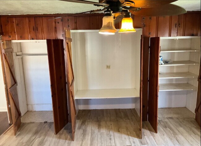 Building Photo - Charming 3-Bedroom Home in San Antonio - P...