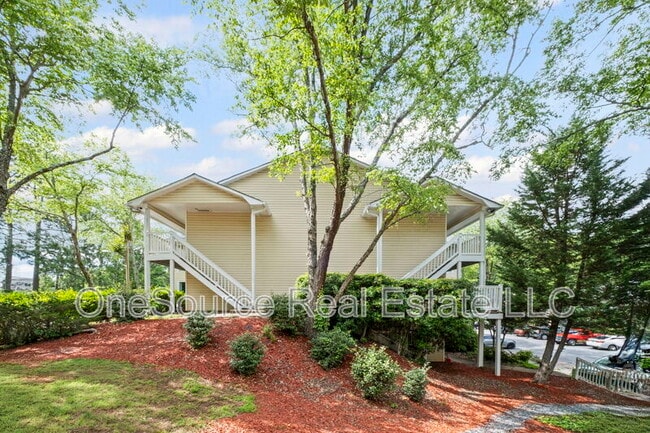 Building Photo - 1709 Augusta Dr