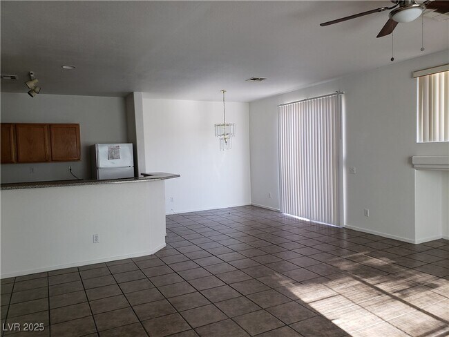 Building Photo - 109 Restful Crest Ave