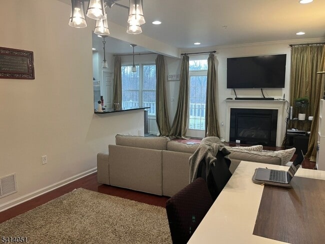 Building Photo - 18 Ashley Ct