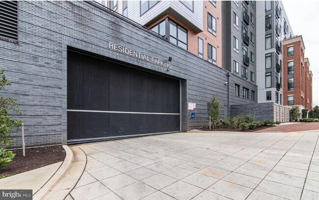 Building Photo - 145 Riverhaven Dr
