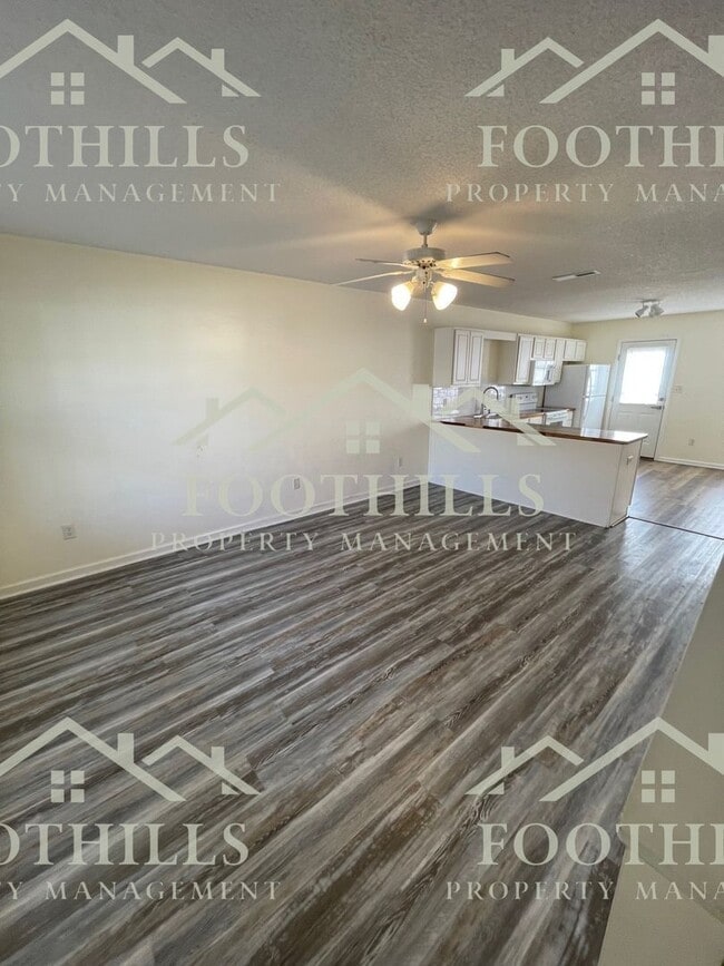 Building Photo - 112 Brook Allen Dr