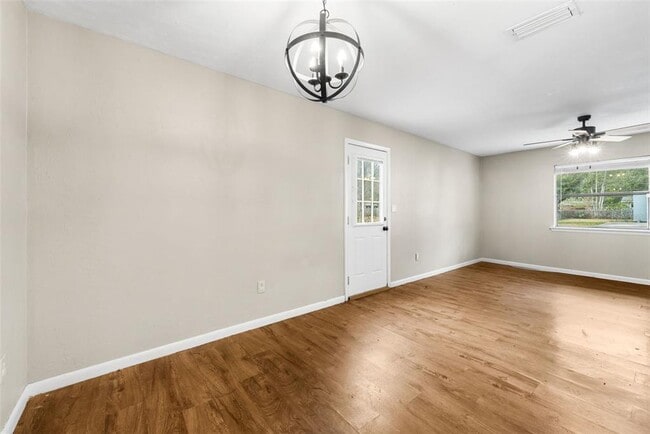 Building Photo - 2705 NW 47 Pl