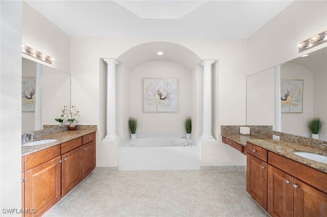 Building Photo - 6542 Marbella Dr