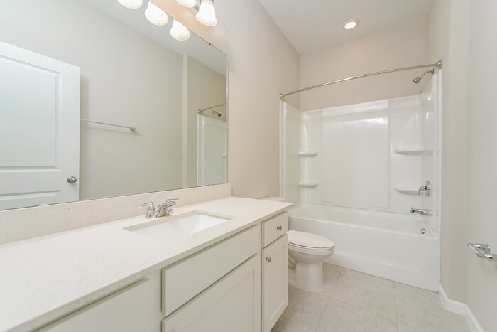 Building Photo - 353 Kenilworth Dr