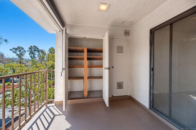Building Photo - 13063 Wimberly Square