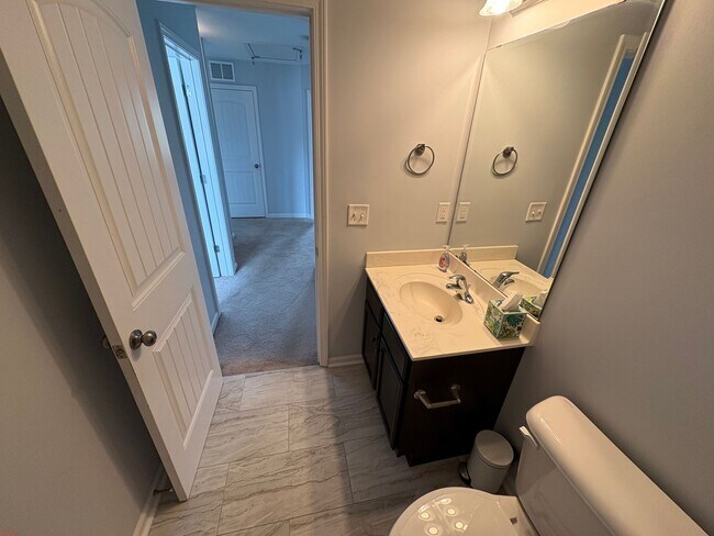 Building Photo - 3bd/2.5ba home with flexible Lease Length