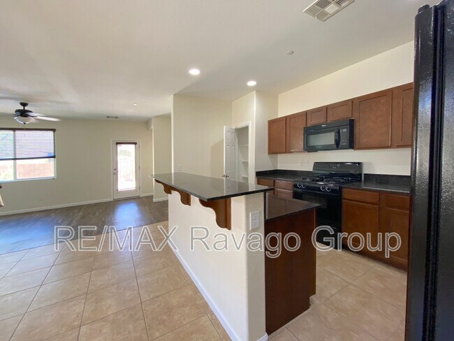 Building Photo - 1000 Aspen Cliff Dr