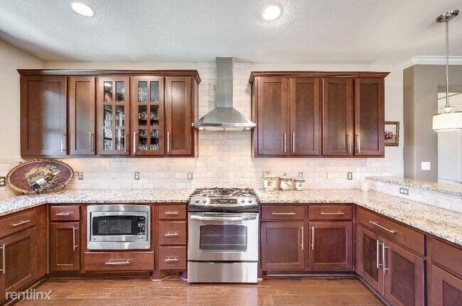 Building Photo - 15316 Falconhead Grove Loop