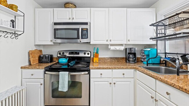 Building Photo - 101 West Ave