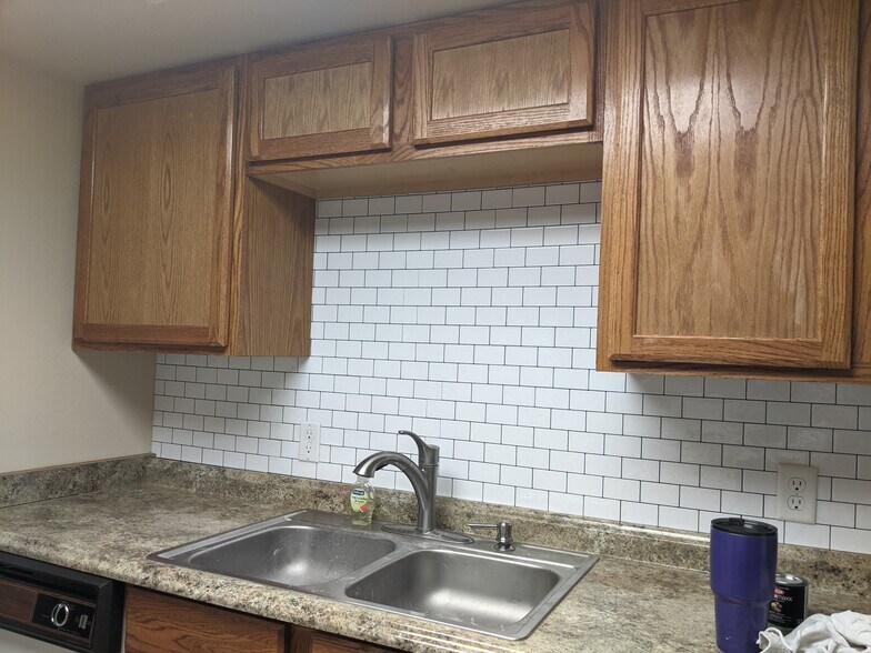 Kitchen - 2231 Ascot Ct